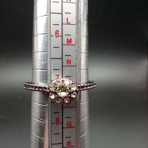 Crystal encrusted round ring size 7 R250